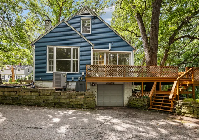 5th image of 2301 15Th Ave, Moline, IL 61265 | MLS# 12716984