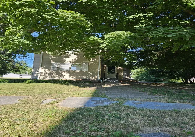 Photo 1 of Single family home for sale at 105 N 7th Street, Cornell, IL 61319 | MLS# 12716989 | Listing updated on 2026-08-05