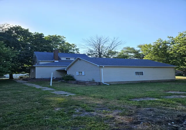 Photo 2 of Single family home for sale at 105 N 7th Street, Cornell, IL 61319 | MLS# 12716989 | Listing updated on 2026-08-05