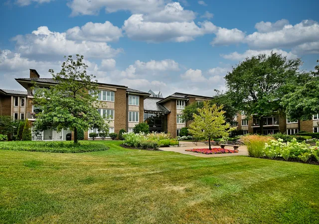 Photo 1 of Condo for sale at 1 Oak Brk Clb Dr #A309, Oak Brook, IL 60523 | MLS# 12716991 | Listing updated on 2026-09-05