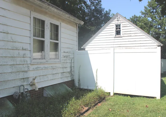 3rd image of 201 N College St, Salem, IL 62881 | MLS# 12716999