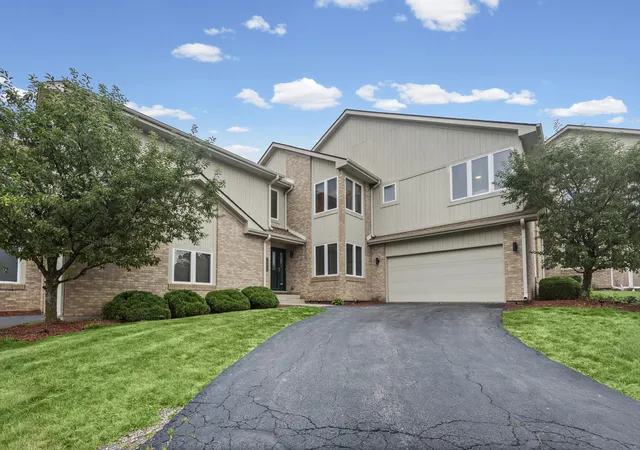 2nd image of 18615 Emily Ct, Hazel Crest, IL 60429 | MLS# 12717007