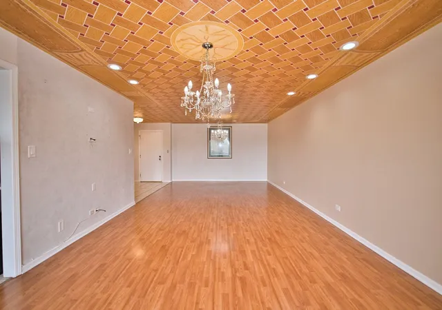 5th image of 7601 Lincoln Ave #502, Skokie, IL 60077 | MLS# 12717018