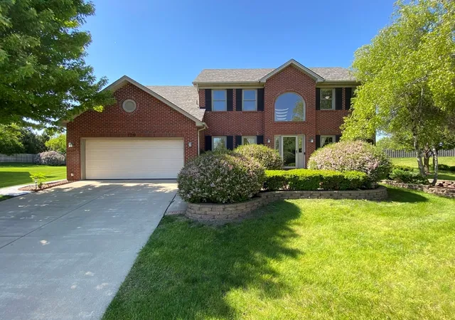 Photo 1 of Single family home for sale at 720 Kendridge Ct, Aurora, IL 60502 | MLS# 12717040 | Listing updated on 2026-09-01