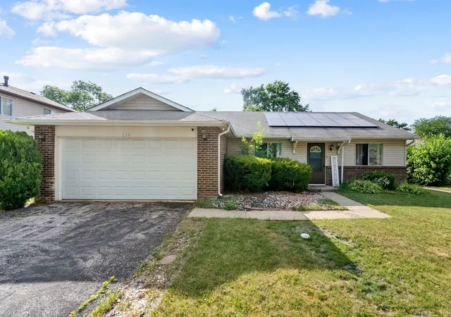 Photo 2 of Single family home for sale at 116 Cloverleaf Rd, Matteson, IL 60443 | MLS# 12717051 | Listing updated on 2026-09-14