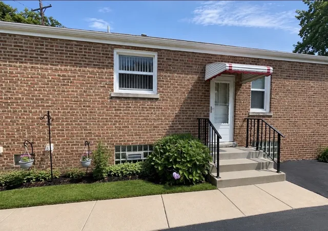 2nd image of 2536 S 13th Ave, Broadview, IL 60155 | MLS# 12717091
