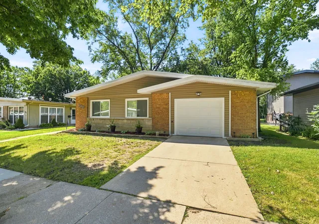 1st image of 323 Shawnee St, Park Forest, IL 60466 | MLS# 12717094