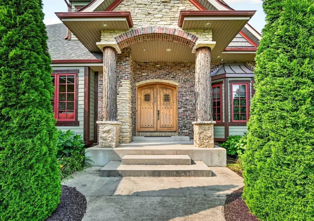 Photo 3 of Single family home for sale at 6871 Montague Rd, Rockford, IL 61102 | MLS# 12717101 | Listing updated on 2026-08-15
