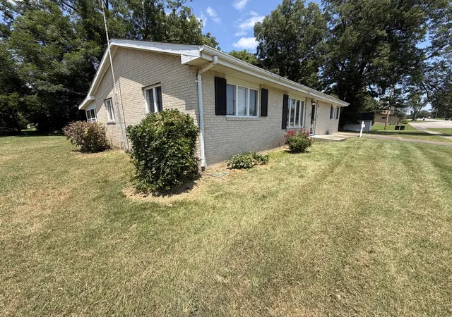 Photo 2 of Single family home for sale at 501 Broadway St, Metropolis, IL 62960 | MLS# 12717122 | Listing updated on 2026-08-31