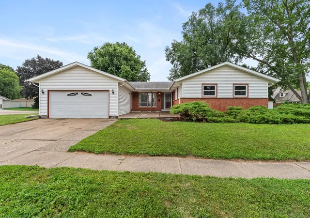 Photo 1 of Sale Pending at 4336 26th Avenue, Moline, IL 61265 | MLS# 12717123 | Listing updated on 2026-09-17