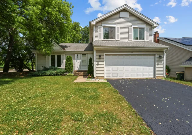 1st image of 1316 W Meade Ln, Arlington Heights, IL 60004 | MLS# 12717161