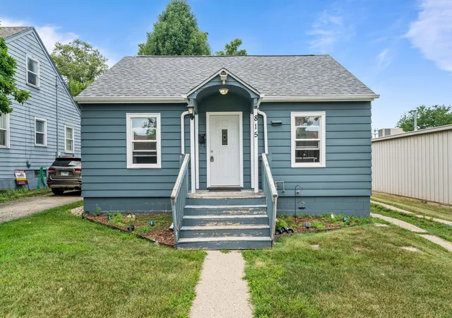 1st image of 815 20th St, Rockford, IL 61104 | MLS# 12717200