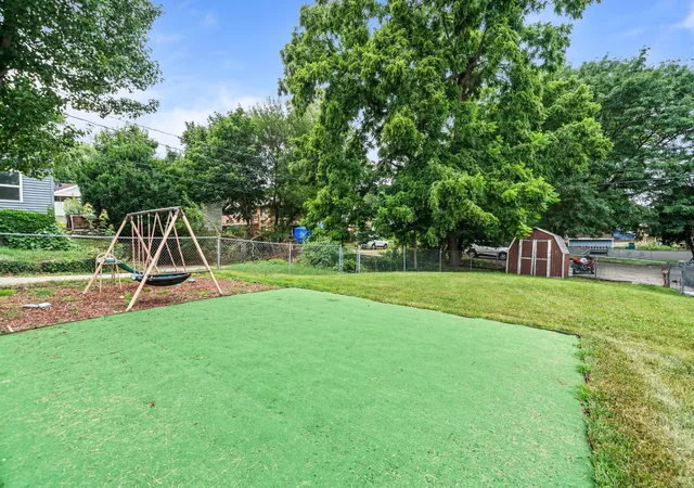 27th image of 815 20th St, Rockford, IL 61104 | MLS# 12717200