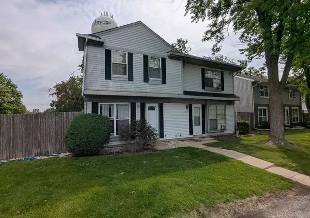 Photo 3 of Townhouse for sale at 130 Central Ave #130, Matteson, IL 60443 | MLS# 12717213 | Listing updated on 2026-10-07