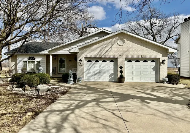 42nd image of 671 Diversatech Dr N, Manteno, IL 60950 | MLS# 12717223