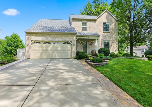 Photo 2 of Sale Pending at 1179 Cactus Trl, Carol Stream, IL 60188 | MLS# 12717232 | Listing updated on 2026-09-16