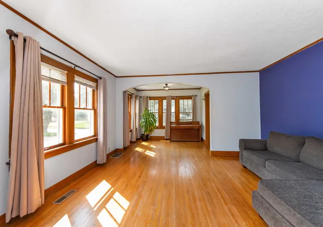 Photo 3 of Single family home for sale at 312 W 5th Street, Minonk, IL 61760 | MLS# 12717243 | Listing updated on 2026-10-02