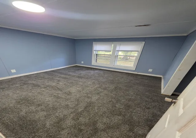 Photo 3 of Sale Pending at 803 N Allyn St, Carbondale, IL 62901 | MLS# 12717342 | Listing updated on 2026-10-01