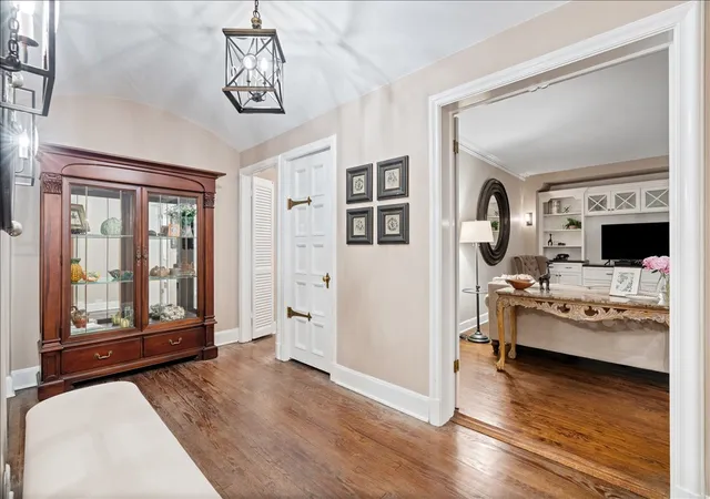 Listing Photo 4 - Condo for sale in building located at 1320 N State Pkwy, Chicago, IL 60610 - Unit #1A