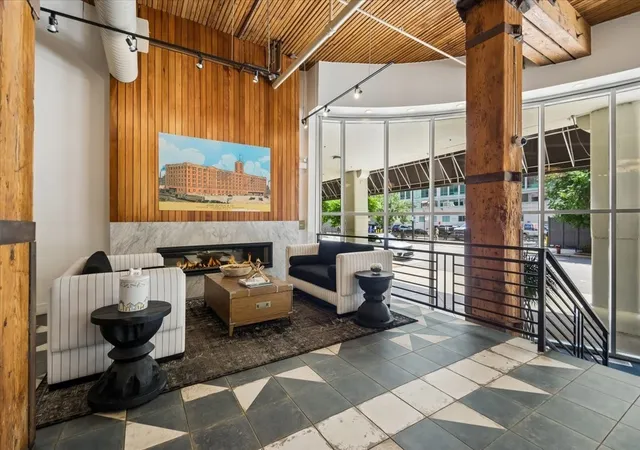 Listing Photo 2 - Condo for sale in building located at 360 W Illinois St, Chicago, IL 60654 - Unit #1F