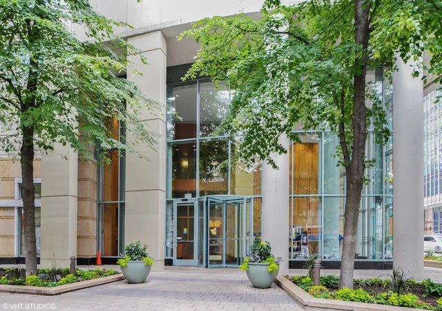 2nd image of 345 N Lasalle Dr #1505, Chicago, IL 60654 | MLS# 12717392