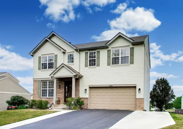 Photo 2 of Sale Pending at 833 Briarcliff Dr, Minooka, IL 60447 | MLS# 12717413 | Listing updated on 2026-09-05