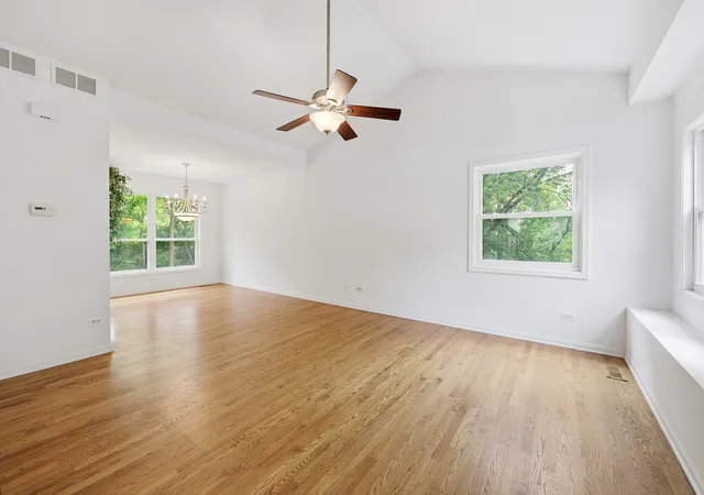 image of 1018 Park Ave, Wauconda, IL 60084 | MLS# 12717464