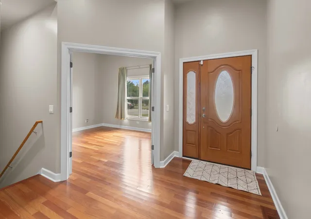 Photo 3 of Single family home for sale at 1400 Savanna Ln, Woodstock, IL 60098 | MLS# 12717490 | Listing updated on 2026-08-26