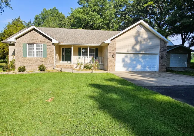 Photo 2 of Single family home for sale at 14687 N Lost Lake Ln, Mt Vernon, IL 62864 | MLS# 12717495 | Listing updated on 2026-10-02