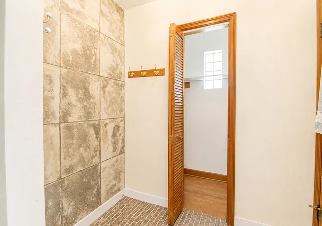 Photo 4 of Sale Pending at 1067 Wentworth Ave, Calumet City, IL 60409 | MLS# 12717502 | Listing updated on 2026-09-17