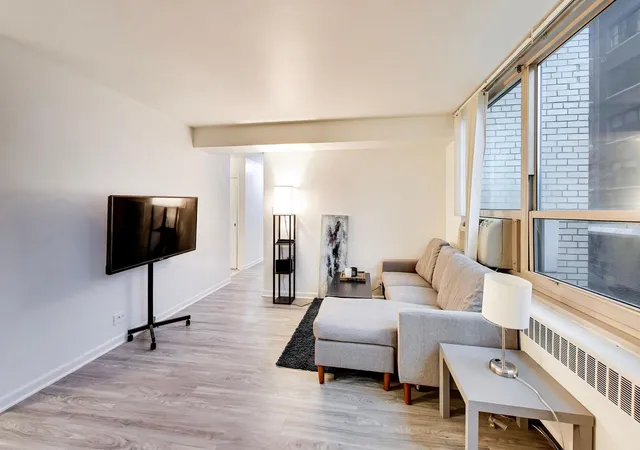 4th image of 3950 N Lake Shore Dr #227E, Chicago, IL 60613 | MLS# 12717504