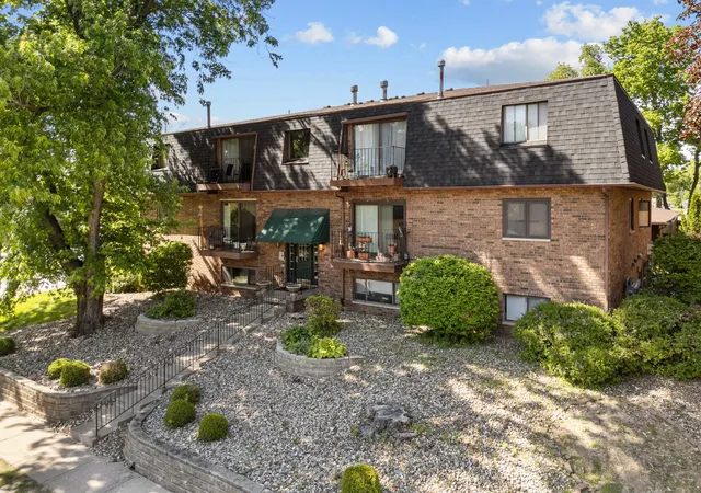 5th image of 2501 26Th Avenue Ct #G1, Rock Island, IL 61201 | MLS# 12717523