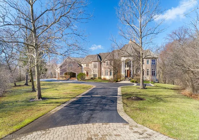 Photo 3 of Mansion for sale at 414 Dana Ln, Barrington Hills, IL 60010 | MLS# 12717524 | Listing updated on 2026-08-03