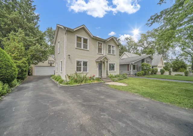Photo 3 of Single family home for sale at 230 W Morris Ave, Lombard, IL 60148 | MLS# 12717538 | Listing updated on 2026-08-03
