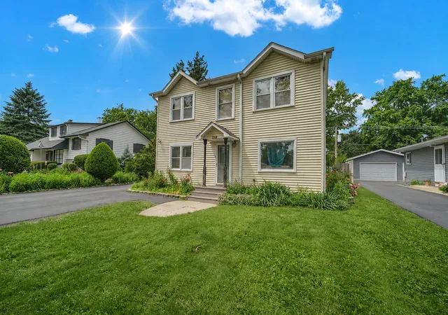 Photo 3 of Single family home for sale at 230 W Morris Ave, Lombard, IL 60148 | MLS# 12717538 | Listing updated on 2026-08-03
