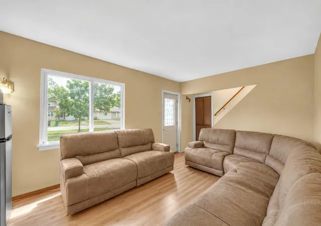 Photo 4 of Single family home for sale at 230 W Morris Ave, Lombard, IL 60148 | MLS# 12717538 | Listing updated on 2026-08-03