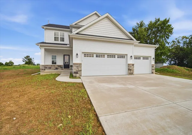 2nd image of 804 Verkler Ct, Bloomington, IL 61704 | MLS# 12717551