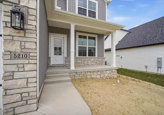 Photo 3 of Single family home for sale at 5210 Castlebar Dr, Bloomington, IL 61705 | MLS# 12717559 | Listing updated on 2026-08-05
