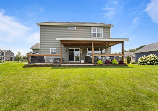 Photo 3 of Single family home for sale at 606 Weldon Springs Rd, Monticello, IL 61856 | MLS# 12717585 | Listing updated on 2026-08-13