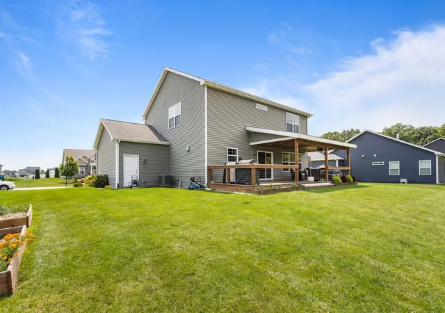 Photo 4 of Single family home for sale at 606 Weldon Springs Rd, Monticello, IL 61856 | MLS# 12717585 | Listing updated on 2026-08-13