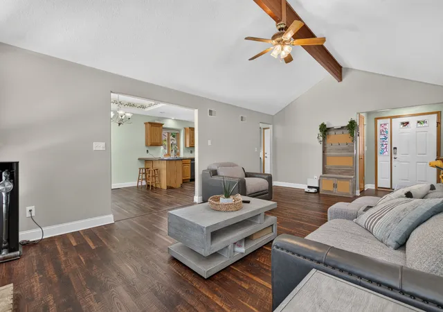 Photo 4 of Single family home for sale at 442 W Anndon Dr, Braidwood, IL 60408 | MLS# 12717630 | Listing updated on 2026-08-07