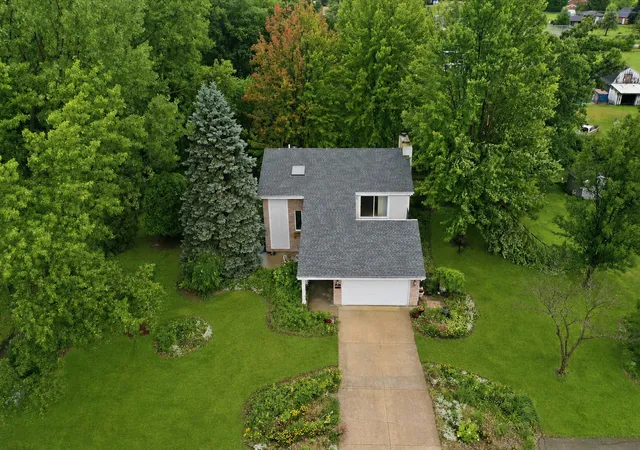 Photo 2 of Single family home for sale at 24605 S Stone Ridge Ln, Crete, IL 60417 | MLS# 12717650 | Listing updated on 2026-09-20