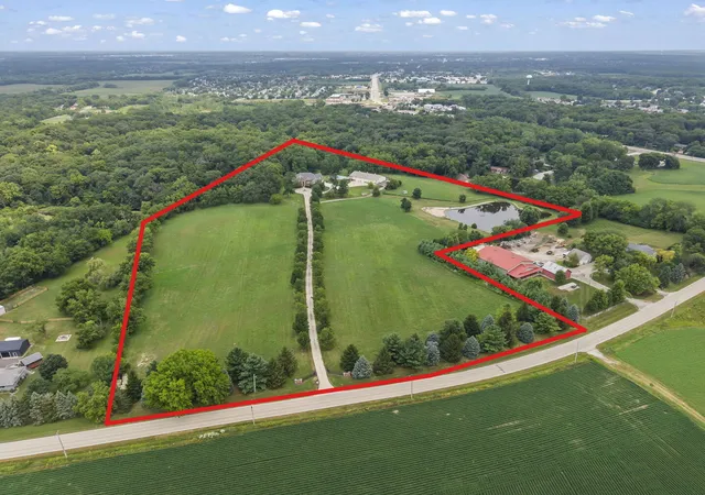 3rd image of 10061 Legion Rd, Yorkville, IL 60560 | MLS# 12717697