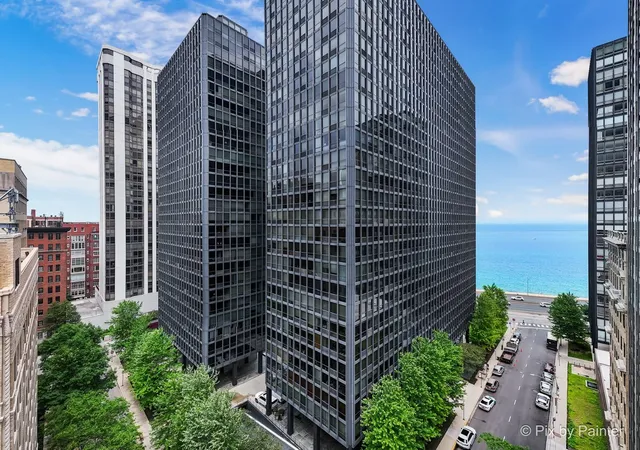 2nd image of 910 N Lake Shore Dr #1316, Chicago, IL 60611 | MLS# 12717734