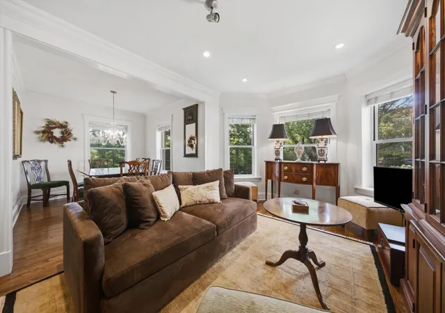 Photo 3 of Condo for sale at 2583 W Montrose Ave #1, Chicago, IL 60618 | MLS# 12717742 | Listing updated on 2026-08-11