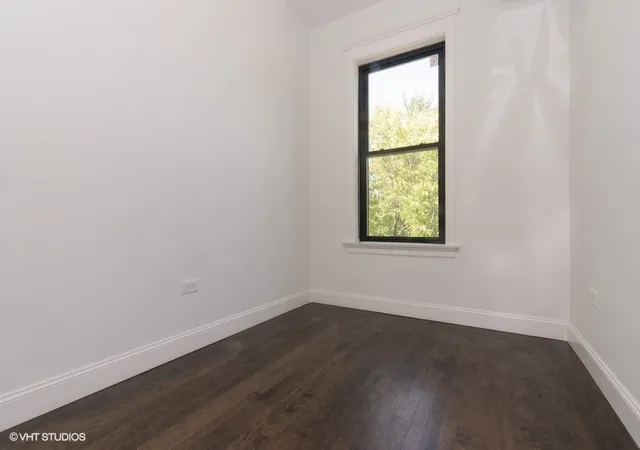 16th image of 2843 W Fletcher St, Chicago, IL 60618 | MLS# 12717789
