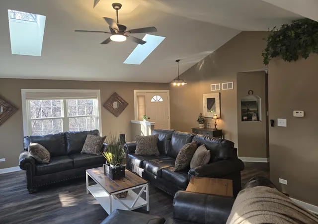 image of 927 Treeline Ct, Lockport, IL 60441 | MLS# 12717856