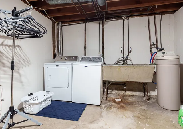 43rd image of 2212 Silverthorn Dr, Rockford, IL 61107 | MLS# 12717881