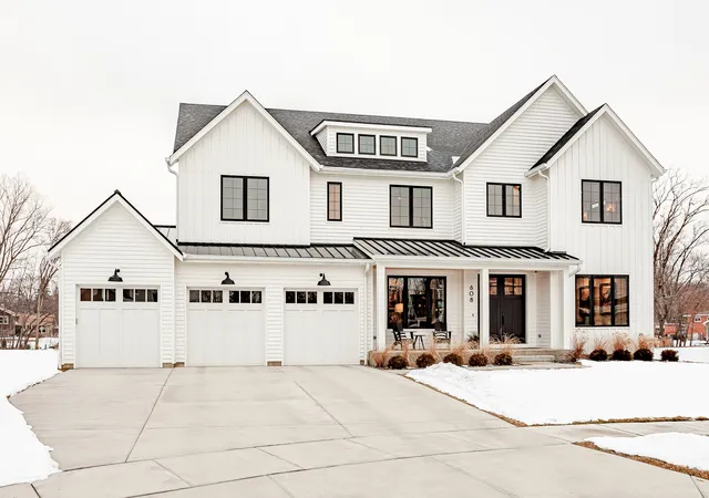 1st image of 824 W Dorchester St, Palatine, IL 60067 | MLS# 12717898