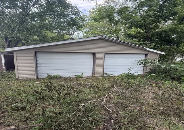 Photo 3 of Single family home for sale at 2132 9th Street, Rock Island, IL 61201 | MLS# 12717902 | Listing updated on 2026-09-16